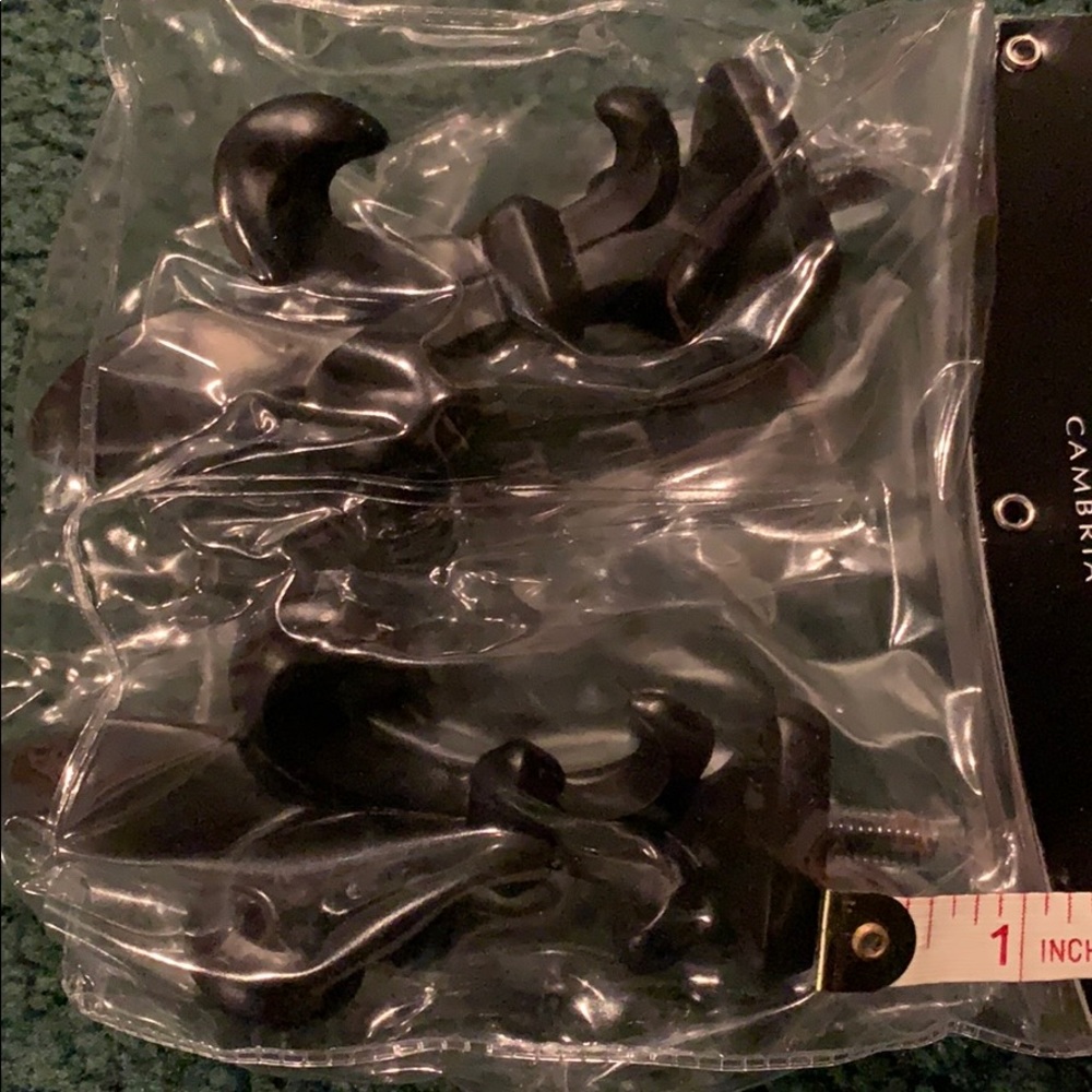 NWT Curtain Rod Ends - Picture 6 of 7